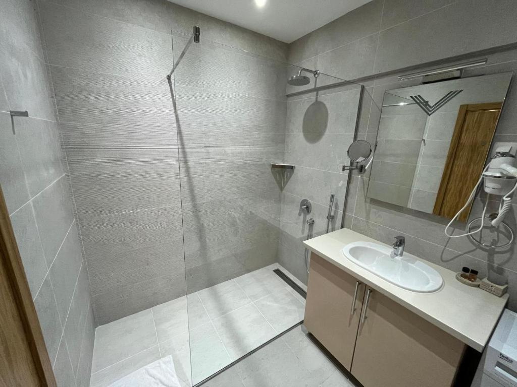 Apartments Lux Budva Quarto foto
